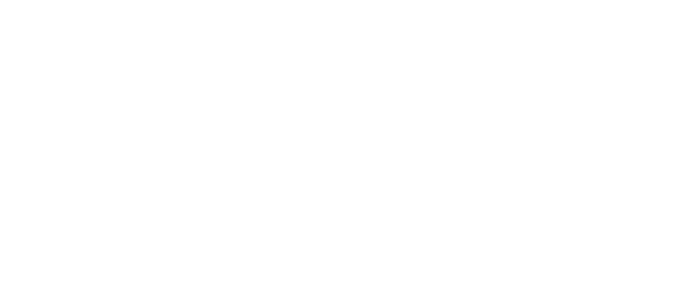 綾瀬はるか　ファーストサマーウイカ 松本穂香　峯村リエ 山田真歩 工藤阿須加 水川かたまり（空気階段） ／ 鈴鹿央士 迫田孝也 酒向 芳　木村多江 筒井道隆　監督：前田 哲 脚本：橋本裕志 音楽：富貴晴美　プロデューサー：有重陽一／三輪祐見子／髙木萌実／谷戸 豊／坂野かおり ラインプロデューサー：坂上也寸志　撮影：柳島克己 照明：根本伸一 録音：加藤大和 美術：安藤真人 装飾：松田光畝 編集：高橋幸一 VFX：田中貴志 制作担当：原口翔太 助監督：副島宏司　衣装デザイン：小川久美子 ヘアメイク：百瀬広美 スクリプター：杉本友美 音響効果：小島 彩 キャスティング：山下葉子 ミュージックスーパーバイザー：千陽崇之／穐山仁美　製作：「ファーストボイス」製作委員会 製作幹事：日活／テレビ朝日 配給：松竹／ワーナー・ブラザース映画 制作プロダクション：日活／FAB 特別協力：群馬県／ぐんまフィルムコミッション　©2026「ファーストボイス」製作委員会